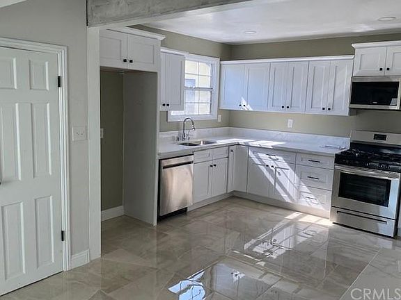 2nd image of 14035 Glenn Dr