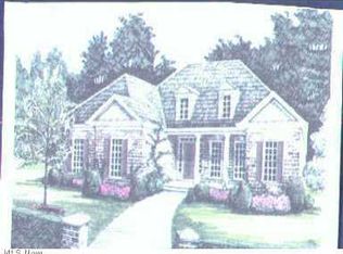 121 Eastwind Dr NE, Warren, OH 44484