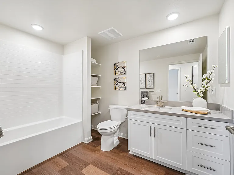 Gallery Park Apartments — Photo 15