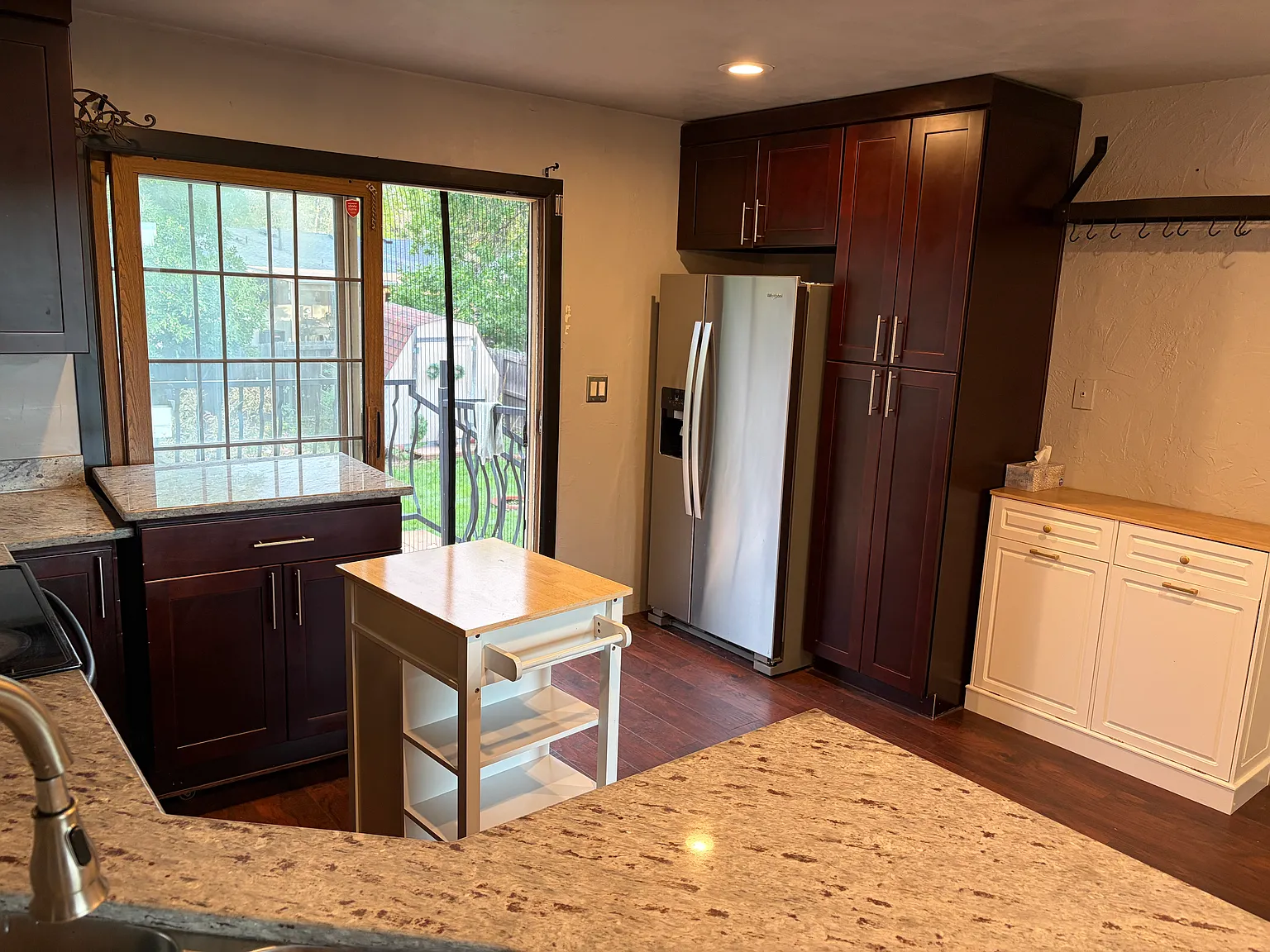 4 bed, 1591 sqft, $2,700 — Photo 4