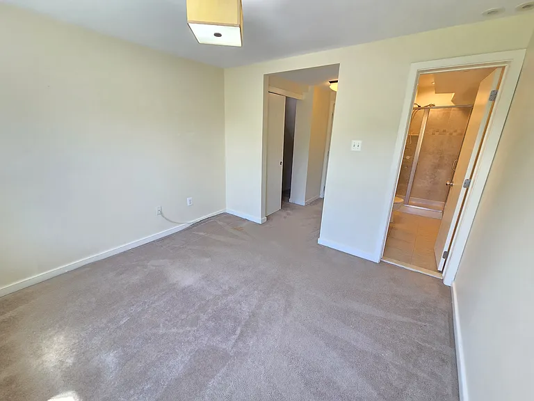 608 S Washington St — Photo 21