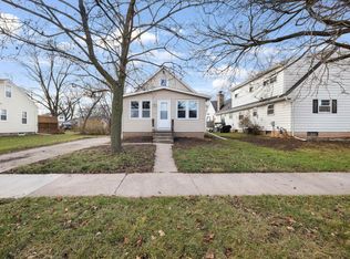 1331 Evans St, Oshkosh, WI 54901