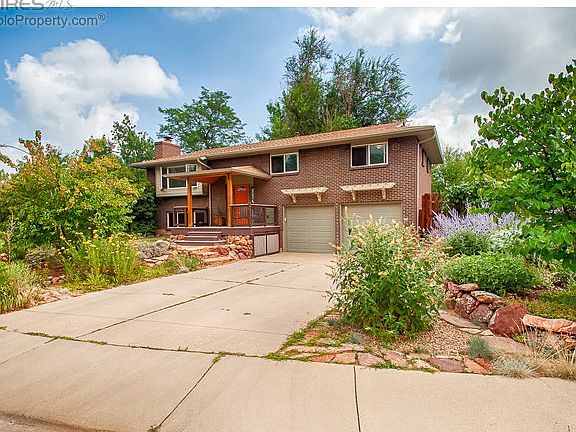 Southwestern exposure provides foothills views