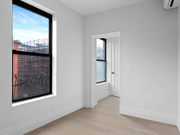 4th image of 373 Broome St #9