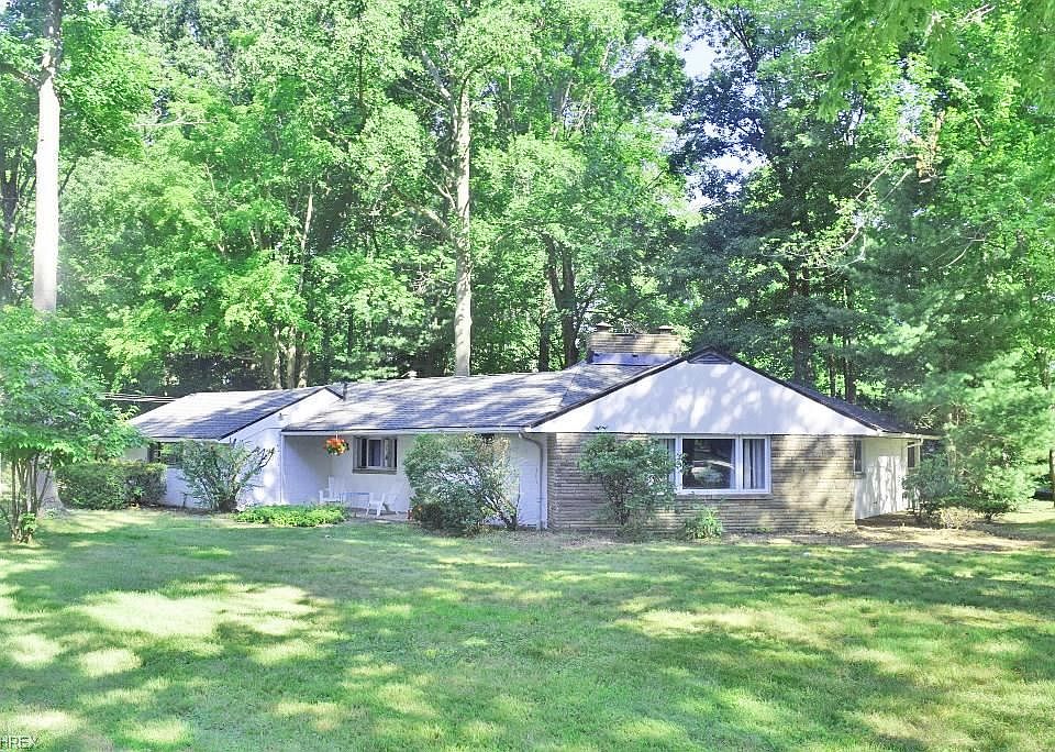 1028 Worton Park Dr, Mayfield Village, OH 44143 Zillow