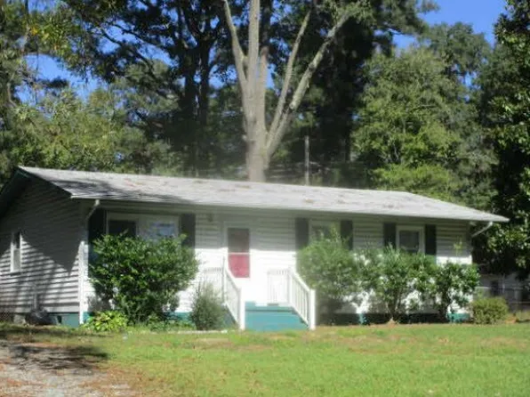 136 Labrook Dr, Richmond, VA 23225