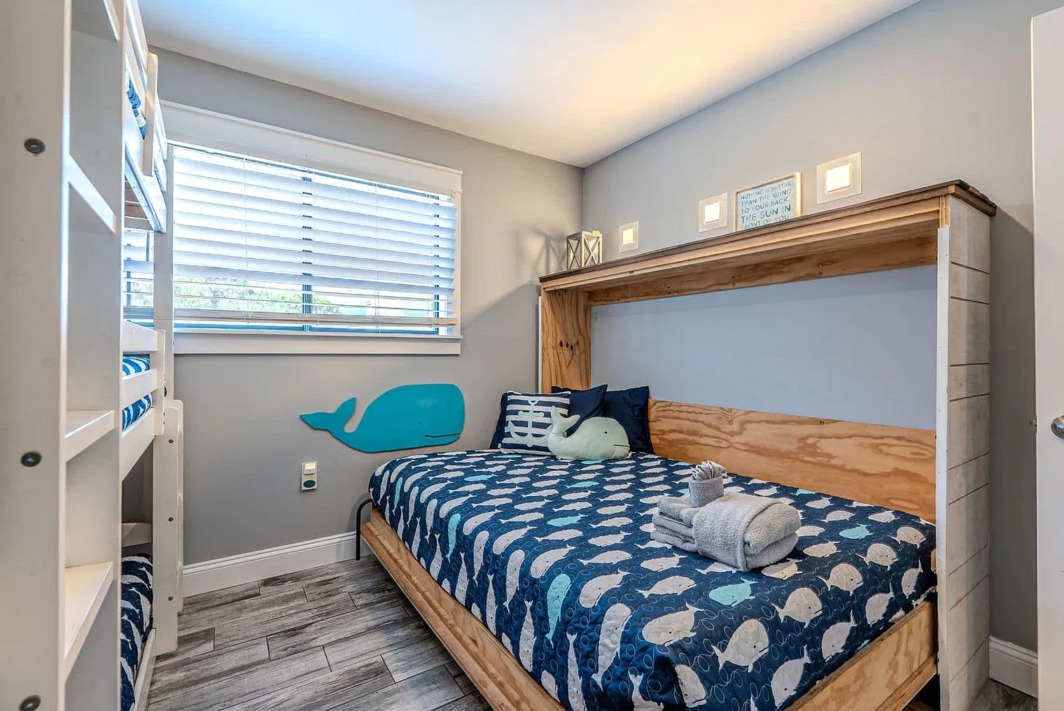 2 bed, 2.0 bath, 828 sqft, $2,972 — Photo 3