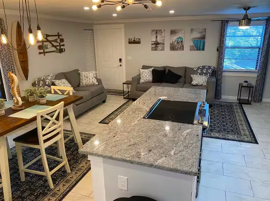 2 bed, 900 sqft, $1,850 — Photo 3
