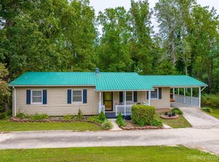 42 Central Ave, Granite Falls, NC 28630