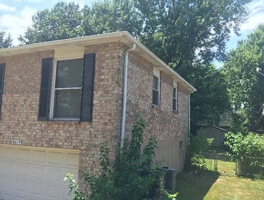 3rd image of 8619 Carriage Way Dr