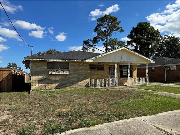 2nd image of 4819 Lurline St