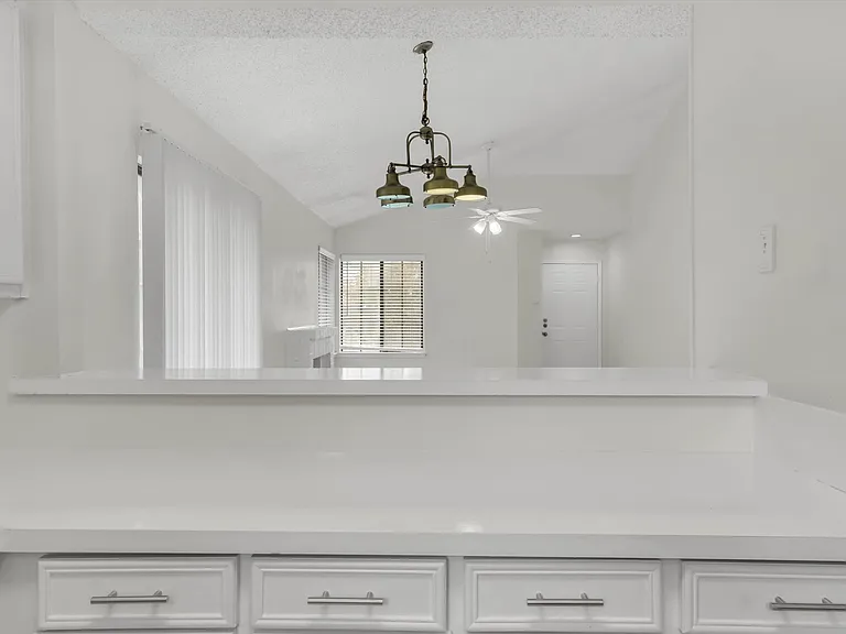 332 W Corporate Dr — Photo 5