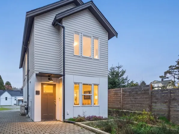 2211 17th Avenue S, Seattle, WA 98144