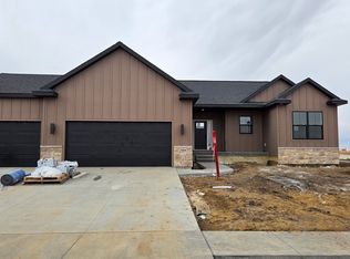3468 Quartz Dr, Marion, IA 52302