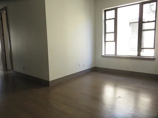 Rented by Rennit Inc. | media 70