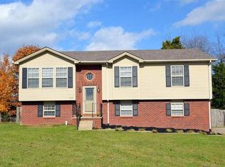 345 Pinnacle View Dr, Berea, KY 40403