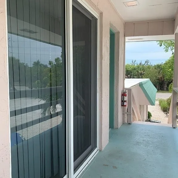 2428 Palm Ridge Rd — Photo 11