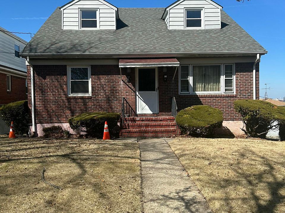 1st image of 301 Maryland Ave