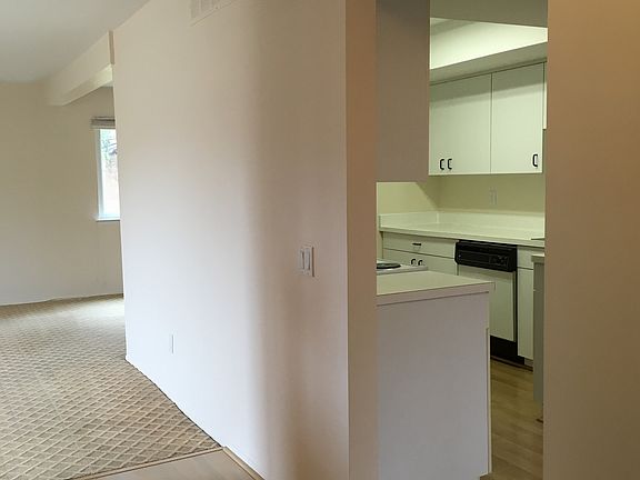 4th image of 3006 Moon Lake Dr #116
