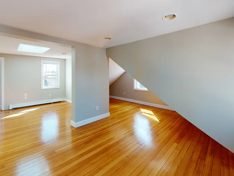 22-24 Kelley Ct — Photo 10