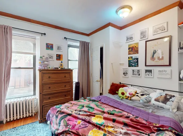 126 Macdougal Street image 1 of 10