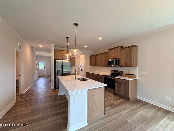 5th image of 172 Yardley Drive