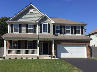 S732 Garfield St, Winfield, IL 60190