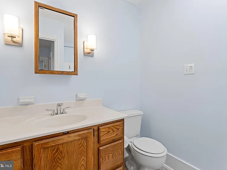 2053 Mayflower Dr — Photo 27