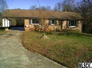 1058 Maple St, Granite Falls, NC 28630