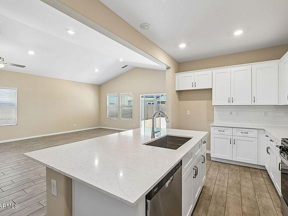 5th image of 36839 W NINA Street