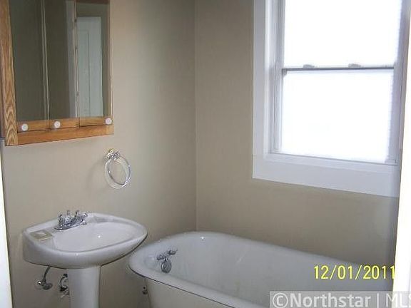 5th image of 1450 Thomas Ave