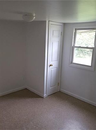 2nd image of 140 Main St APT C