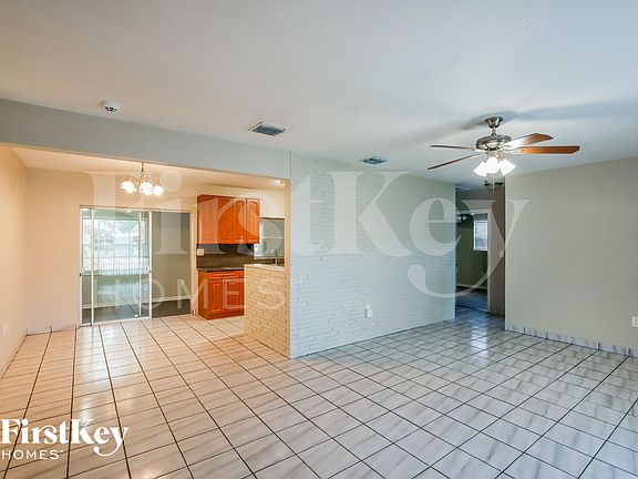 2nd image of 7925 Indigo St