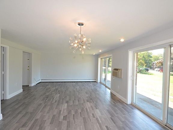 4th image of 99 Edgelawn Ave APT 2