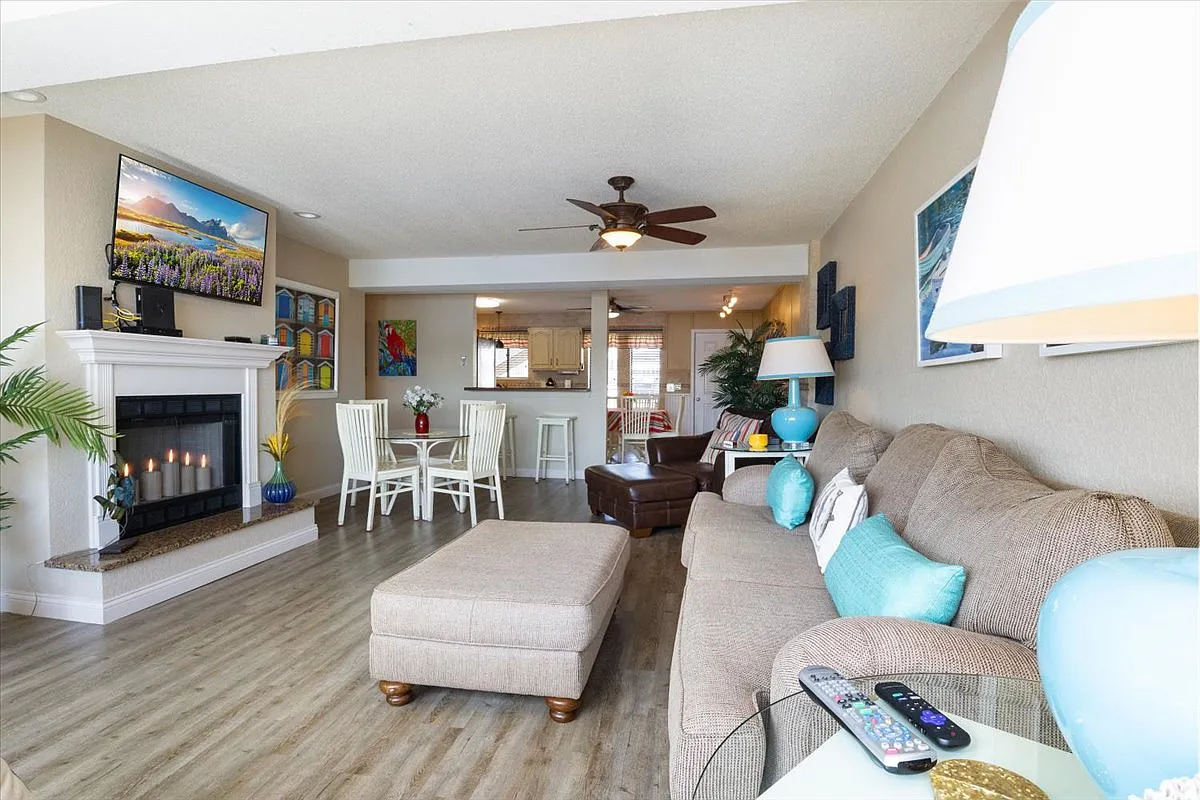 3 bed, $2,500 — Photo 1
