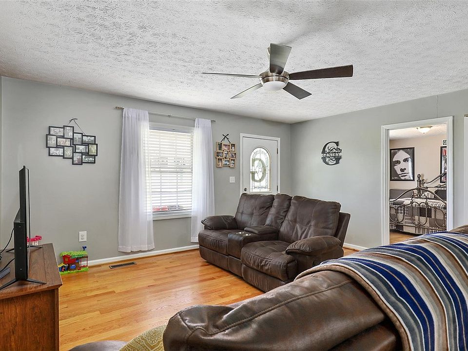 3906 Dripping Springs Rd, Glasgow, KY 42141 Zillow