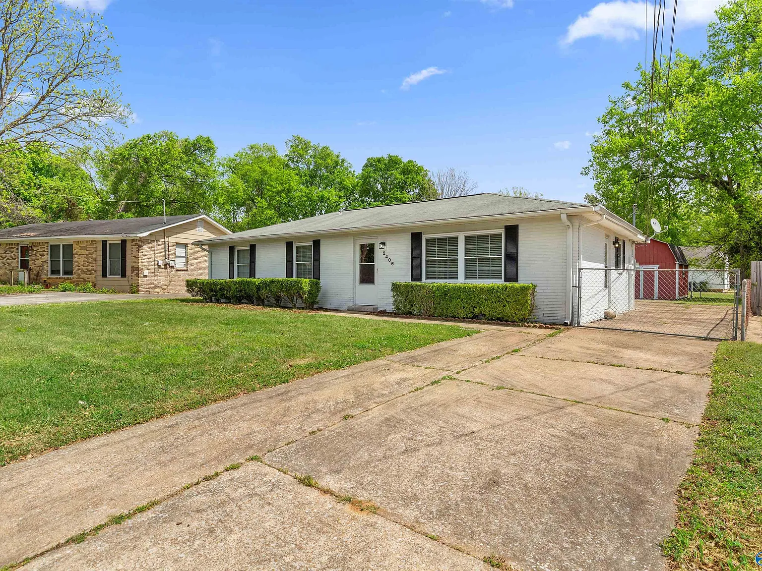 3 bed, 1.5 bath, 1225 sqft, $1,550 — Photo 1