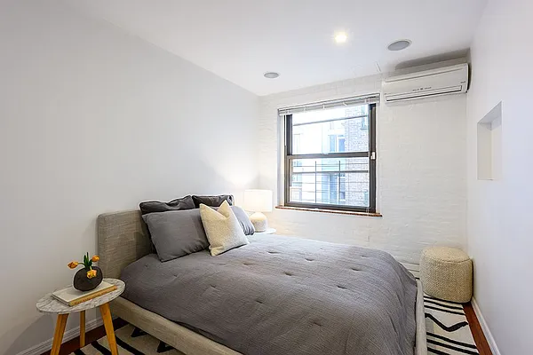 Sold by Compass | media 8