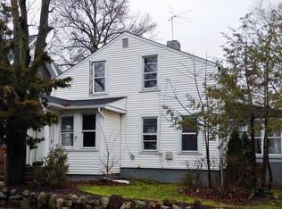 100 Division St, Keyport, NJ 07735