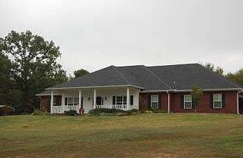 1st image of 220 Johnson Ln