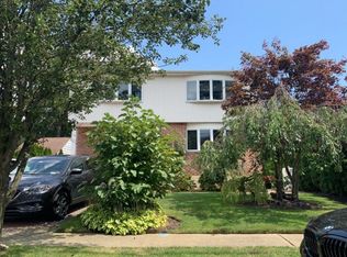 1855 Madison Ave, Bellmore, NY 11710