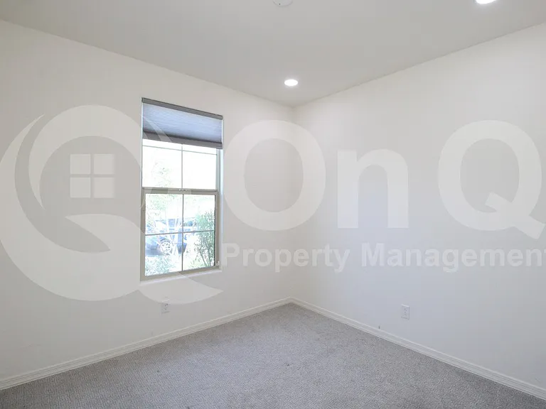 9114 S 167th Dr — Photo 35