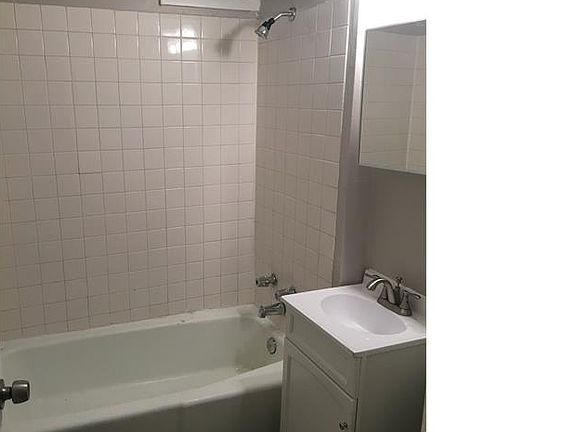 3rd image of 3521 W Douglas Blvd #2