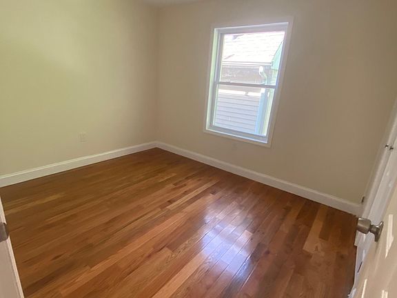 5th image of 95 Ellis Ave #1&2