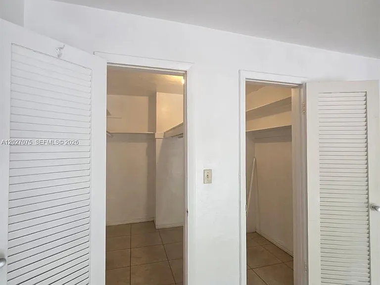 1175 Normandy Dr #3B — Photo 10