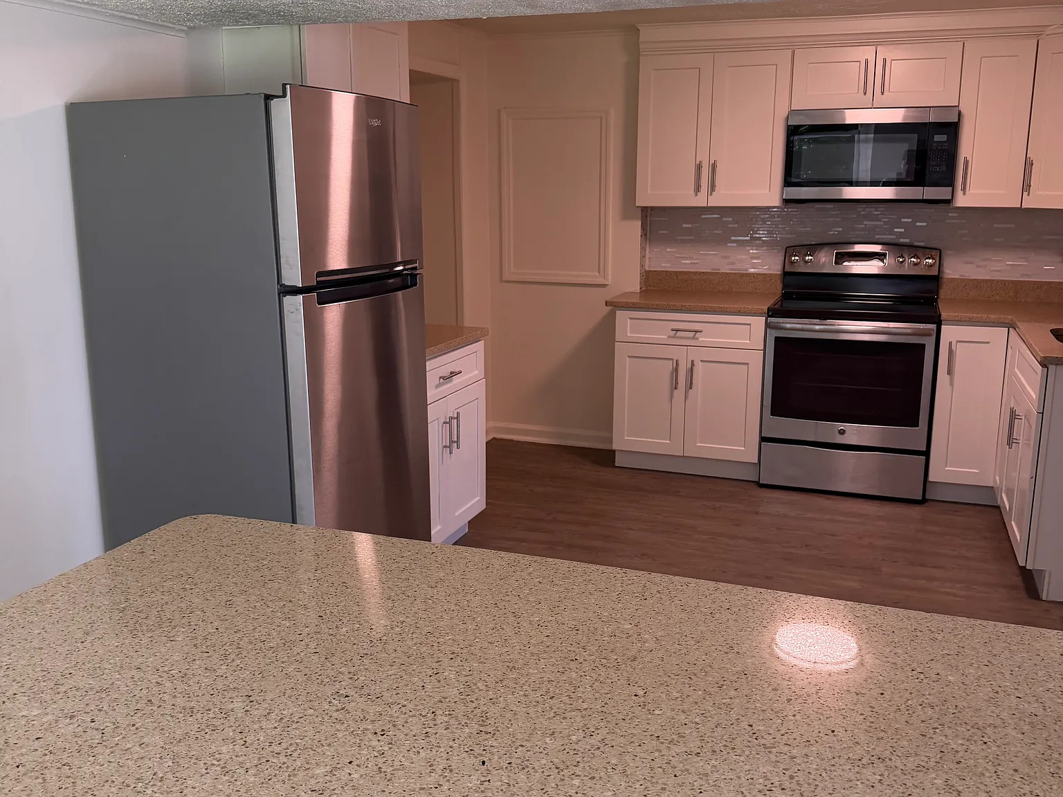 2 bed, 1200 sqft, $2,450 — Photo 1