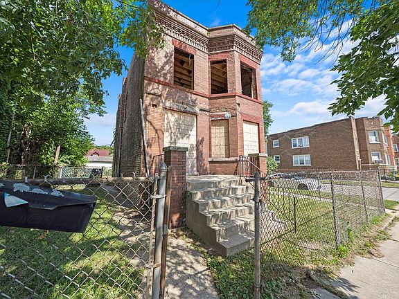 2nd image of 7225 S Woodlawn Ave