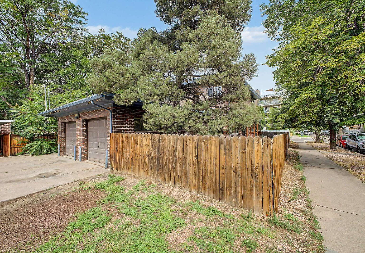 2 bed, 1.0 bath, 1025 sqft, $2,375 — Photo 3