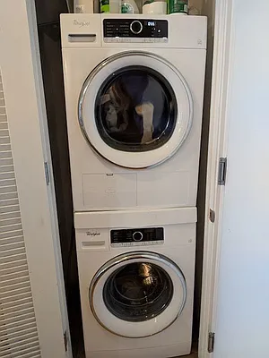 Rented by Alexander Bilu, LREB | media 17