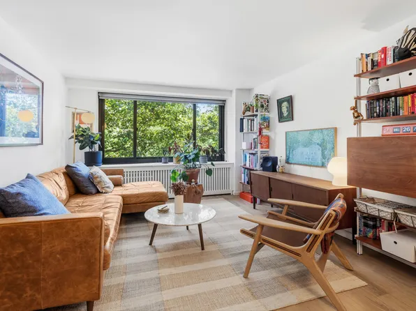 195 Willoughby Avenue image 1 of 14